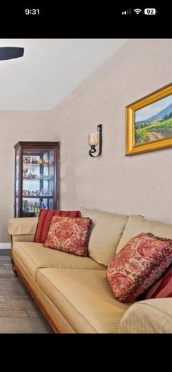 Ethan Allen living doom sofa