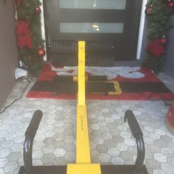 sissy squat machine,” “leg workout equipment,” “home gym,” “quad trainer