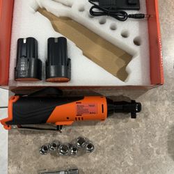 Cordless Electric Ratchet Wrenches Set,Lightweight,Power Ratchet Wrenches, 40Ft-Lbs (55N.m) 16.8V Cordless Ratchet Wrench 3/8" with LED Light and 6 So