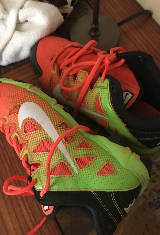 Girls Softball cleats