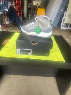 Jordan 11 retro preschool 13.5