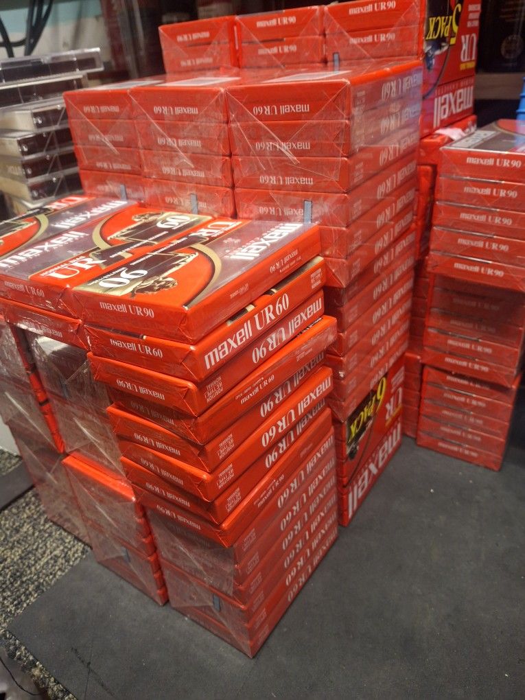 171 Maxell UR60 & UR90 Cassette Tape Blanks Audio Stereo New 