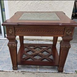Solid Wood End Table / use Apartment  Coffee Table 