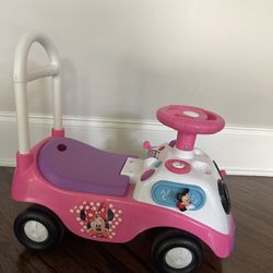 Minnie Mouse Car