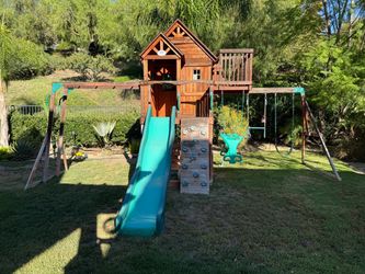 Kids playset - swingset structure monkey bars