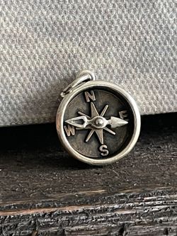 James Avery Retired Pint The Way Compas Charm