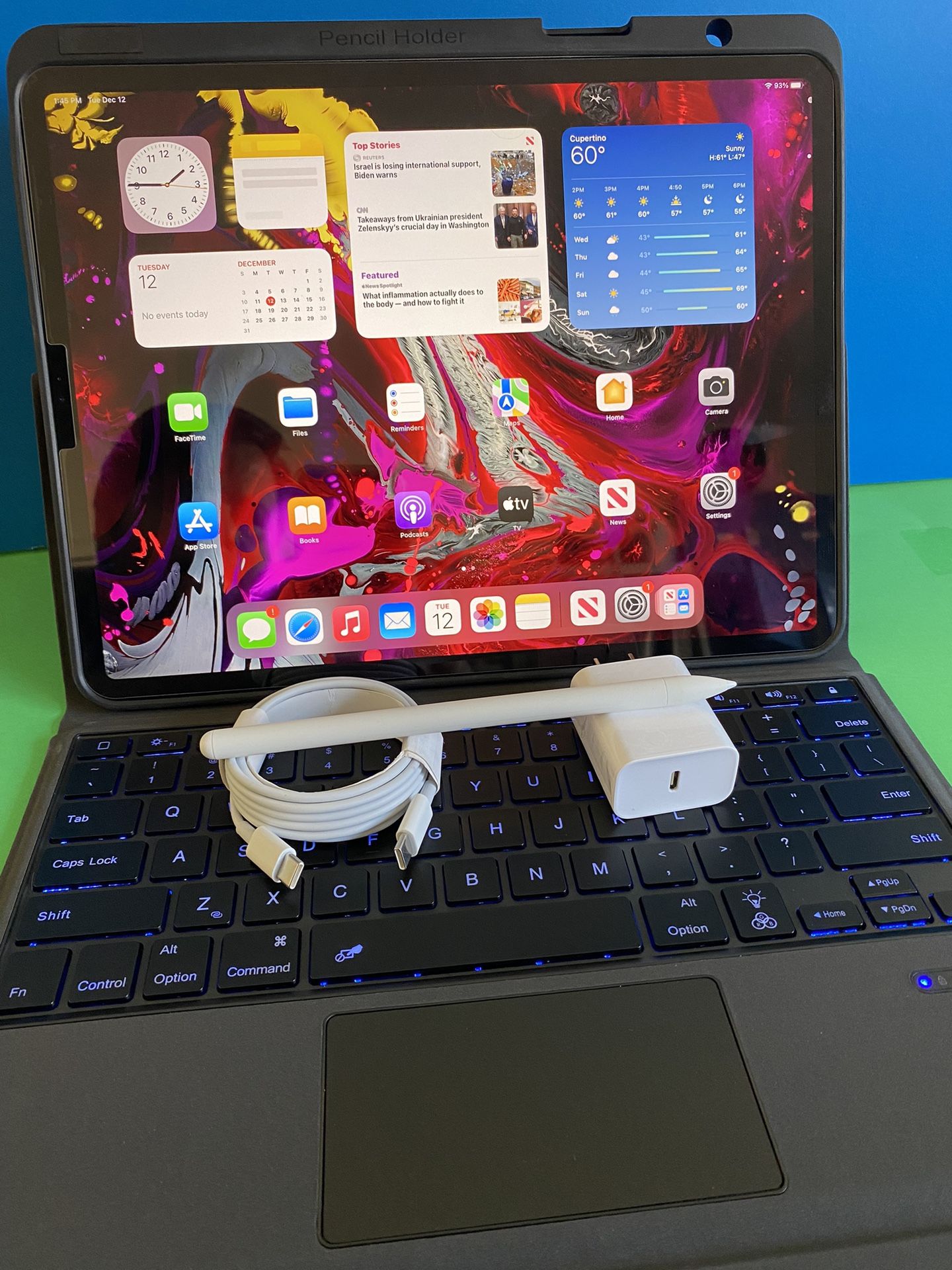 256GB Apple IPad Pro 12.9” 3rd Generation (Face ID/Liquid Retina Display) with keyboard, stylus Pen & Accessories