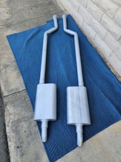 Flow master dual exhaust system.