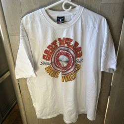 Missing size tag but fits like a large / X-Large