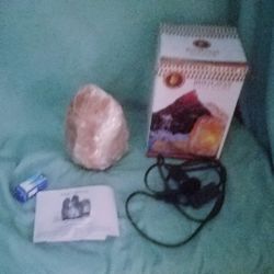 Himalayan Pink Salt Table Lamp w Bulb and Socket New Condition Happy Bitrthday