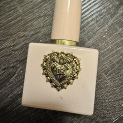 DG  Perfume Used One Time Only 