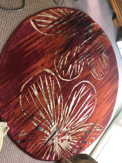 Like new 5x5 round area rug