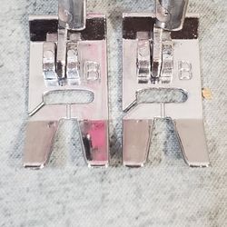 @CHV.   Singer Sewing Machine Foot Press with Shank lot of 2