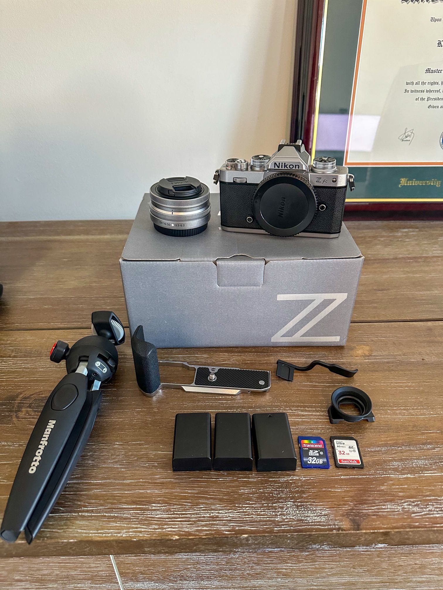Nikon Zfc Kit w/ extras