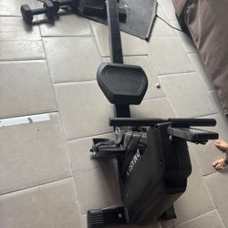 Rowing Machine 