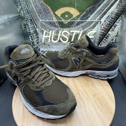 New Balance 2002R “Olive Black” Men’s Sz 12