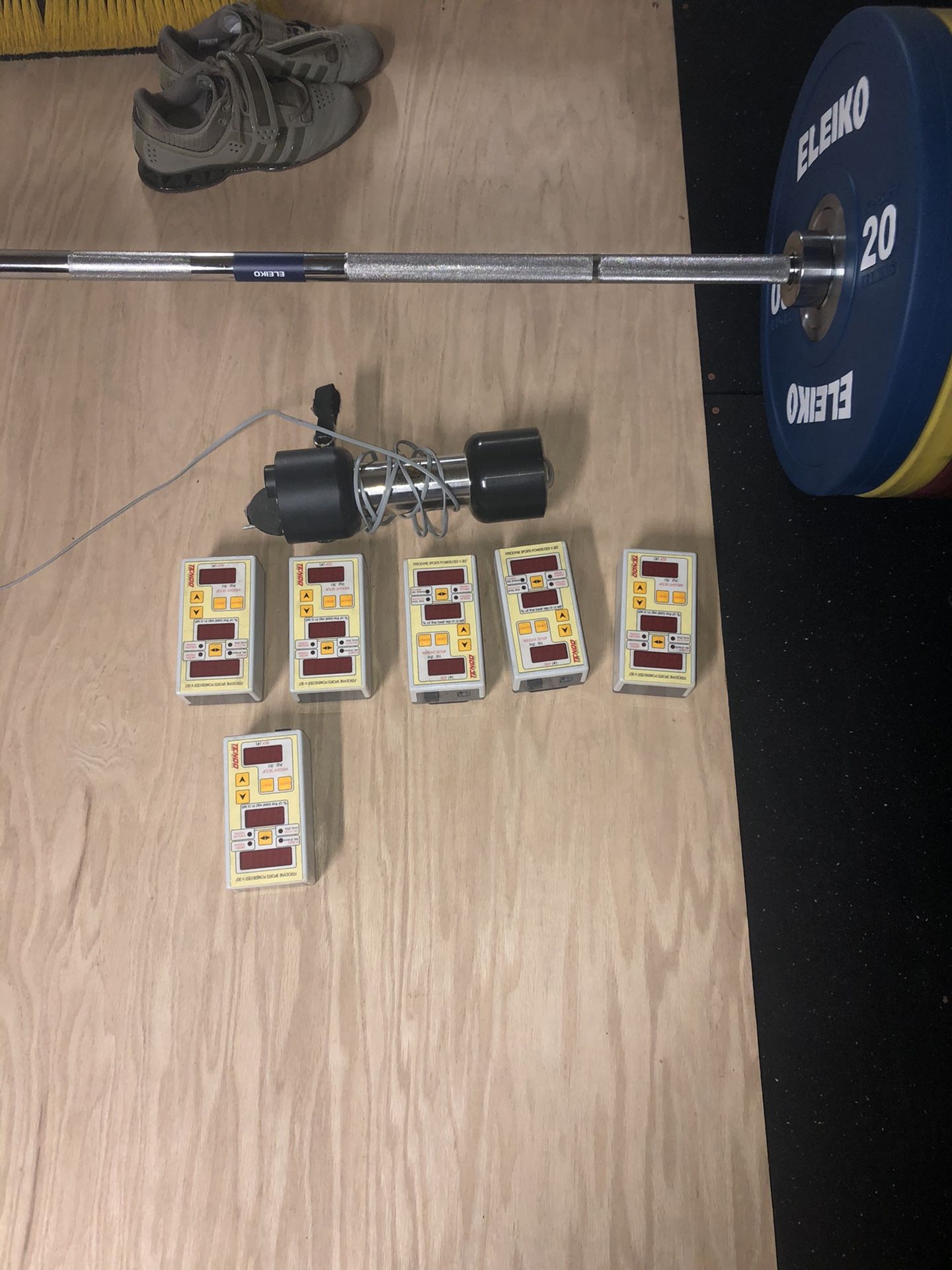 Tendo Unit To Measure Barbell Velocity
