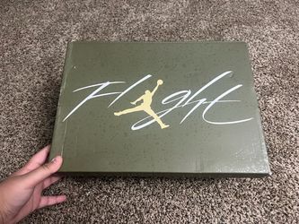 Air Jordan’s 4 olive green live in Ontario