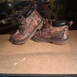 New Garanimais 5T Boots. 