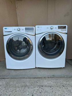 Whirlpool Washer And Gas Dryer Laundry Set 