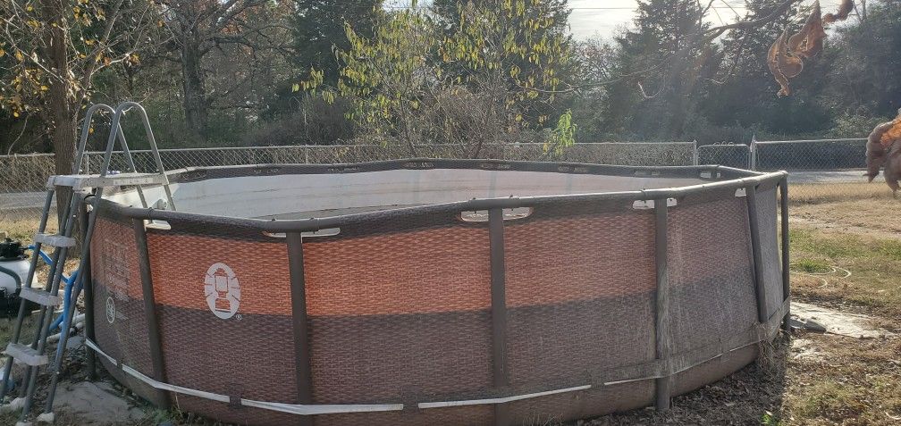 18x48 colemen pool. $200