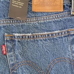 Womens Wedge Levis Size 26