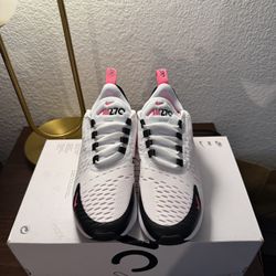 Nike Air Max 270-5.5W