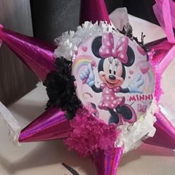 Minnie Mouse Star Piñata 