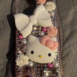 Hellokitty iPhone 12 Pro