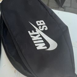 New Nike SB unisex cross body bag/fannypack