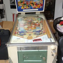 1959 World Fair Pinball Machine 