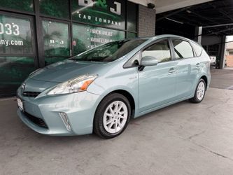 2013 Toyota Prius v Two