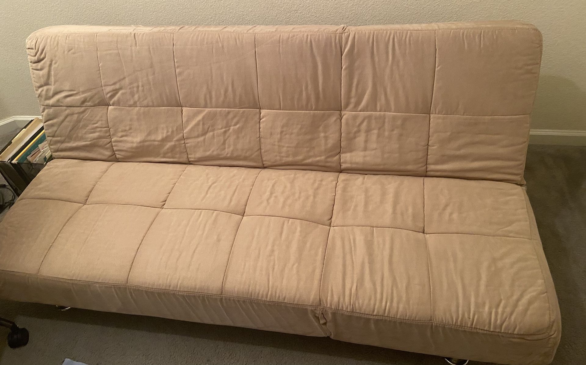 Futon - Queen size - Excellent Condition