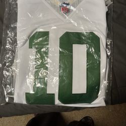 BRAND NEW!!! Packers LOVE jersey.