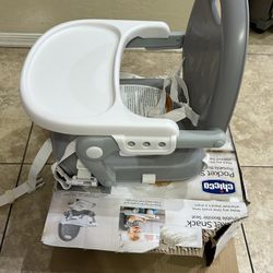  Snack Booster Seat, Grey
