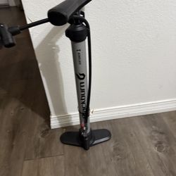Tire bicycle pump