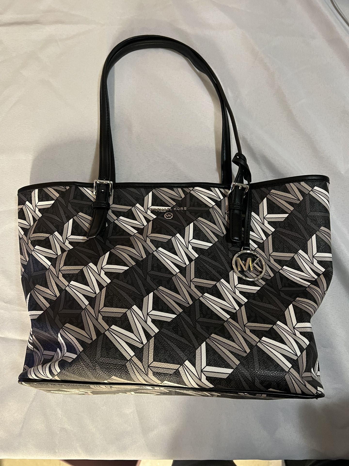 Michael Kors Jet Set Charm Medium Graphic Logo Tote Bag