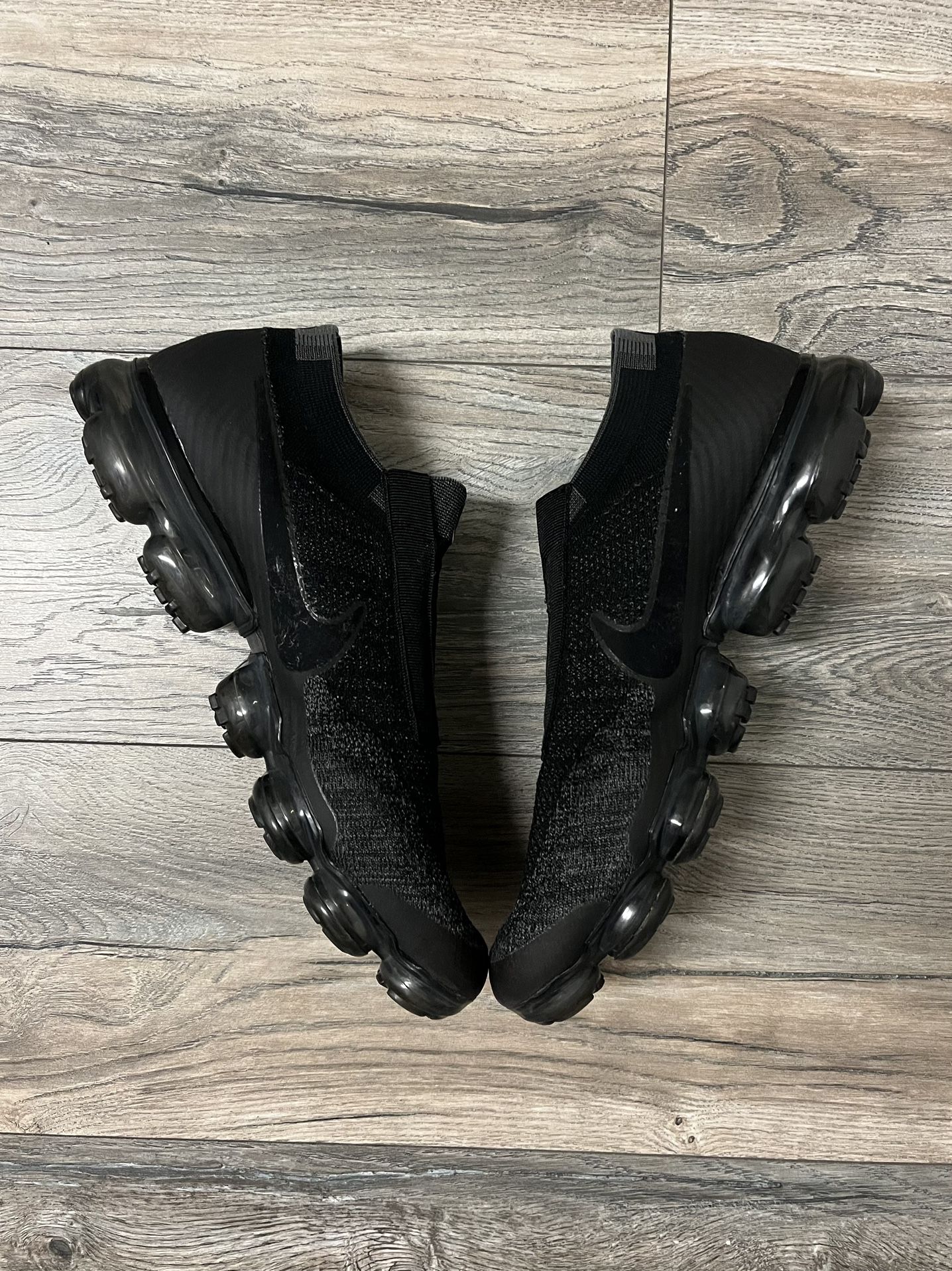 Nike Air Vapormax Flyknit Triple Black 13 for Sale in Los Angeles 