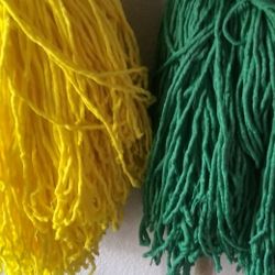 Trapeador De Fibra Española Con Mango De Madera