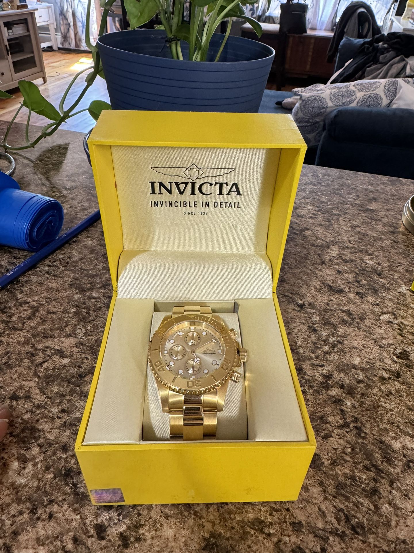 Invicta Watch Gold Brand New Worn Like 2x