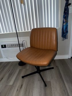 Brown leather Swivel Office Chair