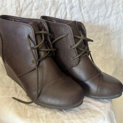 Wedge Boots