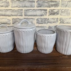 Kitchen Canastier
