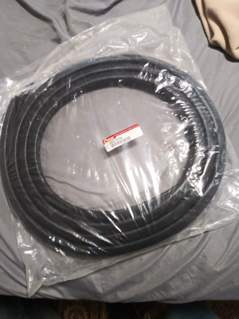 Pair Of Door Weather Strips Front For 1984 To 1996 JEEP Cherokee.