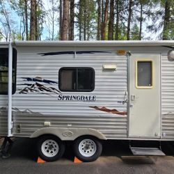 2009 Keystone Springdale 20'