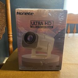 Nenete ULTRA HD HIGH DYNAMIC RANGE PROJECTOR 