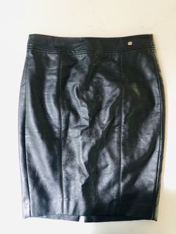 Guess Skirt XS