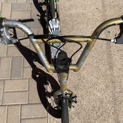 Mongoose Scooter Expo Kick BMX Green & Grey