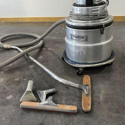 Vintage Working Thompson Commercial Vac