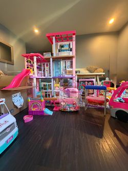 Barbie Dreamhouse with Accessories Bundle
